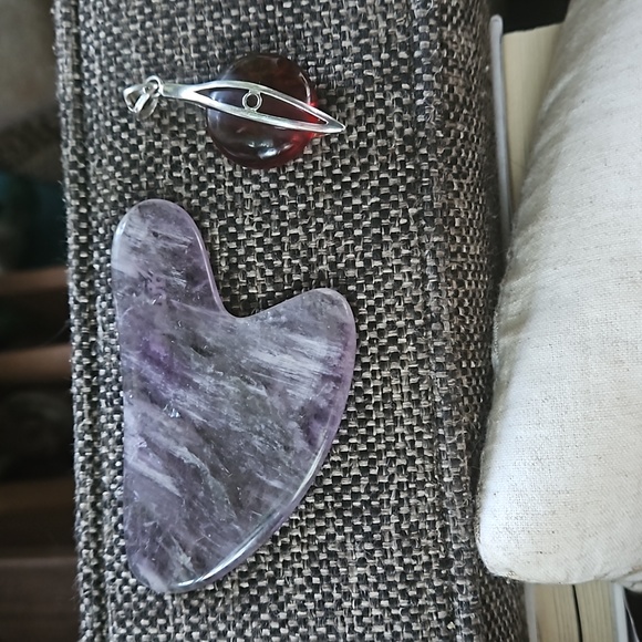 Sterling Silver Amber Pendant. - Picture 4 of 4